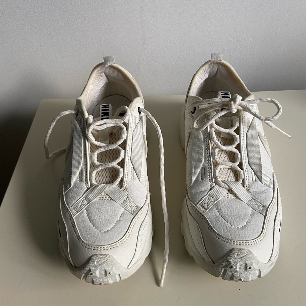 Nike TC 7900 Sneakers - Picture 6 of 10